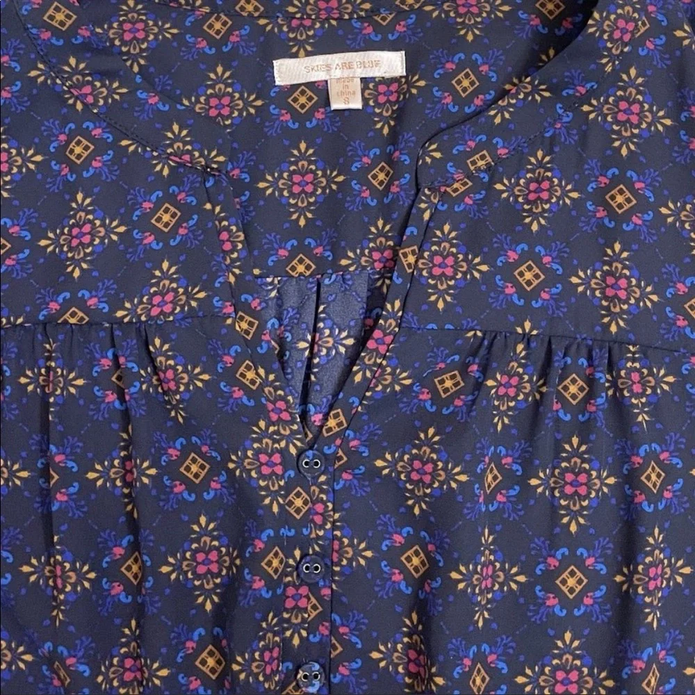 NWOT Skies Are Blue Silky Print Blouse Roll Sleeve Women S - Picture 7 of 10